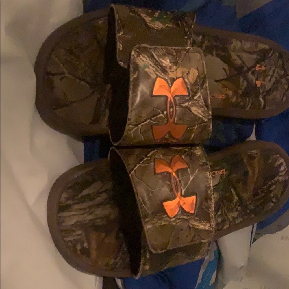 Slip on slides worn 5 times